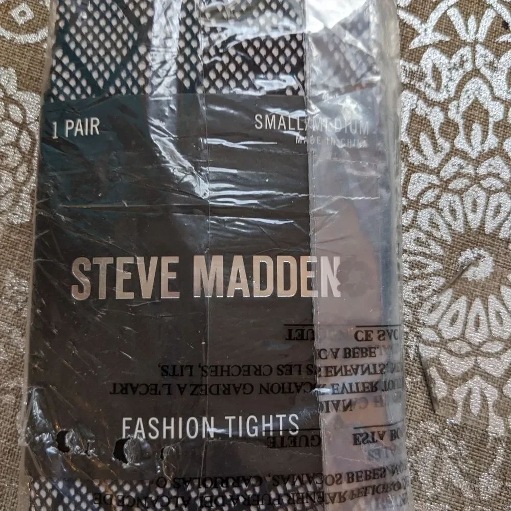 3 for $25 Fishnet Tights - Picture 4 of 4